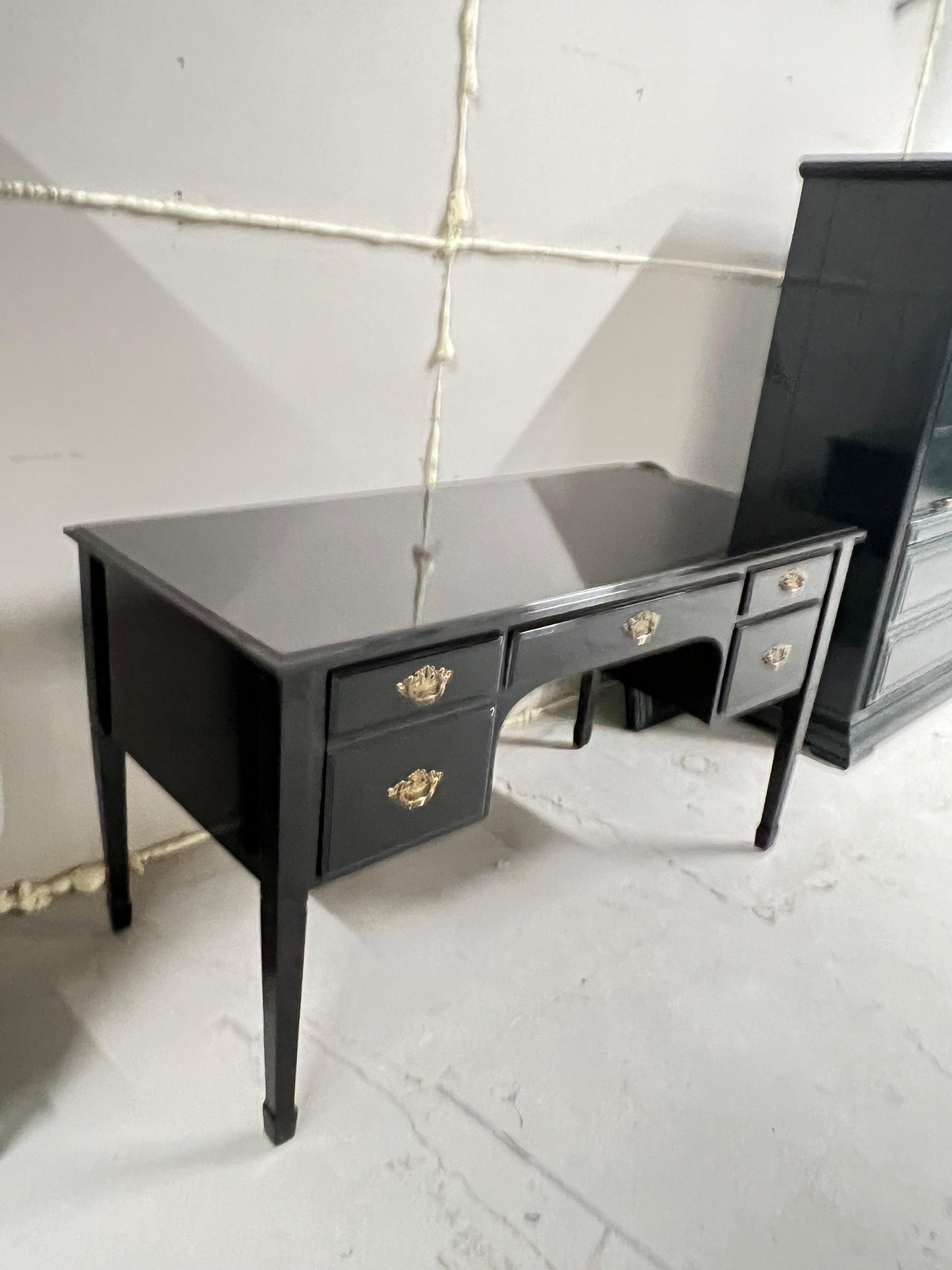 1980 Refinished Desk, Black High-Gloss Lacquer - Eight Corners Co